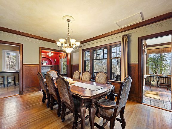 5th image of 124 N Hawthorne Rd