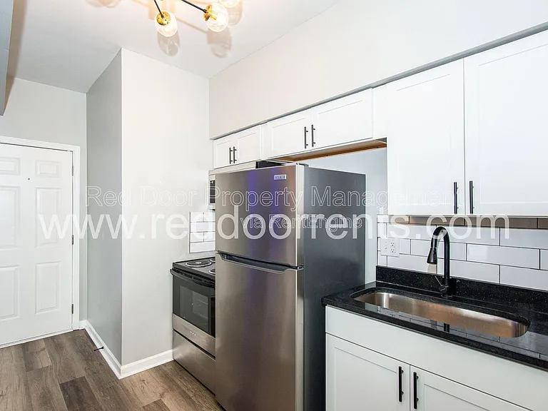 1329 E Market St #8 — Photo 16
