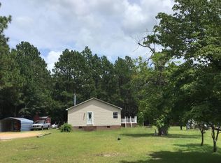 624 Thomas Ave, Aberdeen, NC 28315