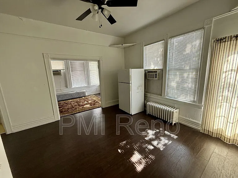 46 W 10th St #5 — Photo 17