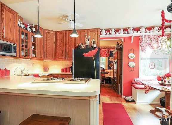 3rd image of 16626 Kenwood Ave