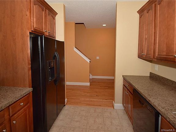 5th image of 1158 Hartford Tpke Unit 34