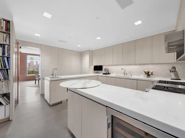 15 Central Park West image 11 of 23