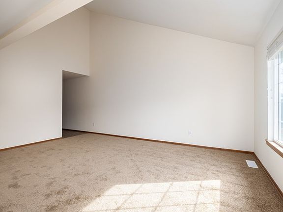 3rd image of 2306 E Division St APT B