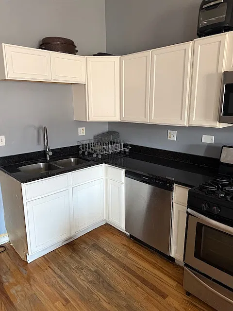3 bed, 1200 sqft, $1,400 — Photo 2