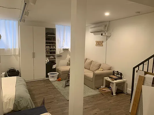 Rented by Spot It Realty LLC | media 29