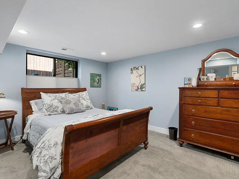 307 Wayne St — Photo 13