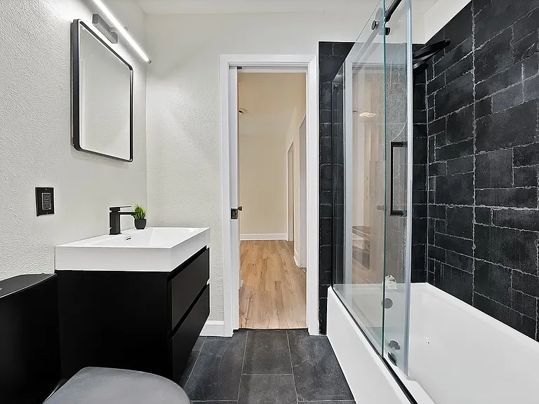 3505 Wedgway Dr — Photo 8