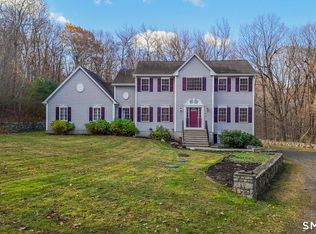 3 Sally Burr Rd, Litchfield, CT 06759