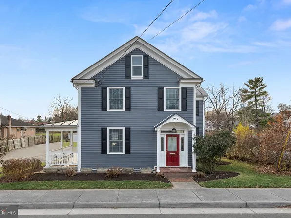 217 W Main St, Berryville, VA 22611