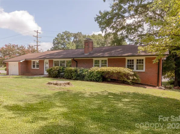 601 Fernwood Dr, Albemarle, NC 28001