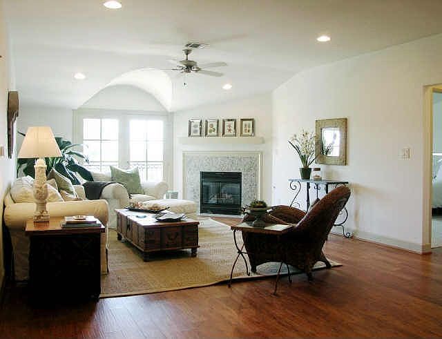 2nd image of 3116 Rosedale Ave #307
