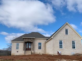 663 Blue Water Dr, Cookeville, TN 38506