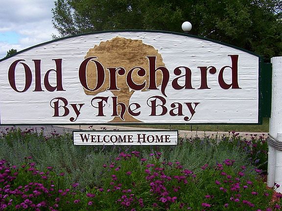 2nd image of 409 Old Orchard Dr APT 13
