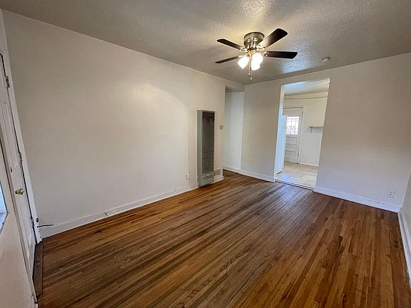 4th image of 203 1/2 Tulane Dr SE