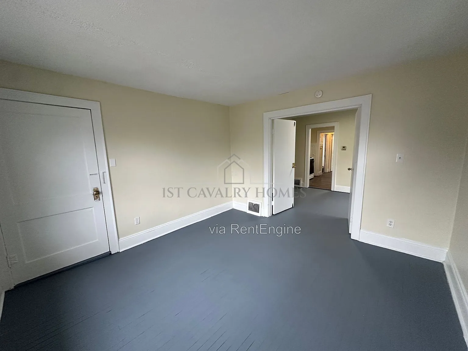 2 bed, 1.0 bath, $755 — Photo 2