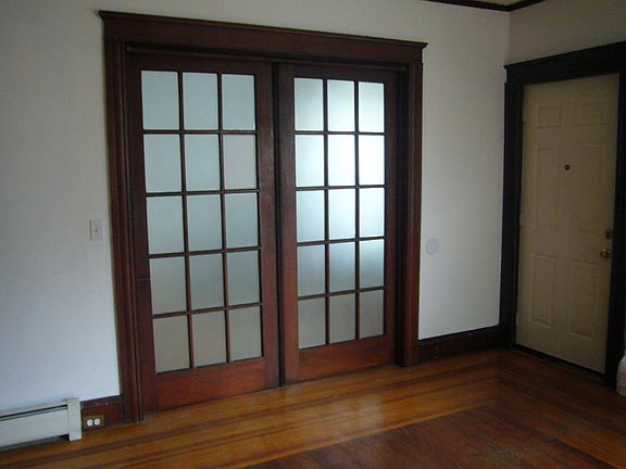 4th image of 79 1/2 Appleton Ave #79-1/2