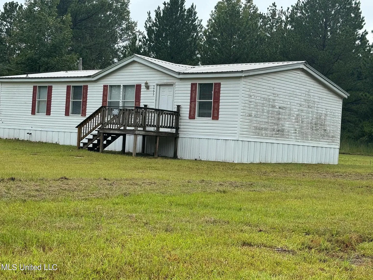 3 bed, 3.0 bath, 1456 sqft, $1,000 — Photo 2