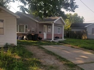 5 Gladiolus Rd, Middle River, MD 21220