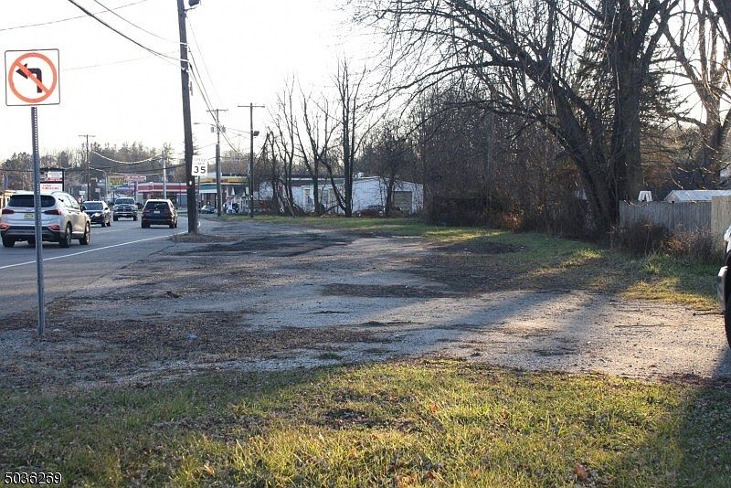 2nd image of 429 Route 23