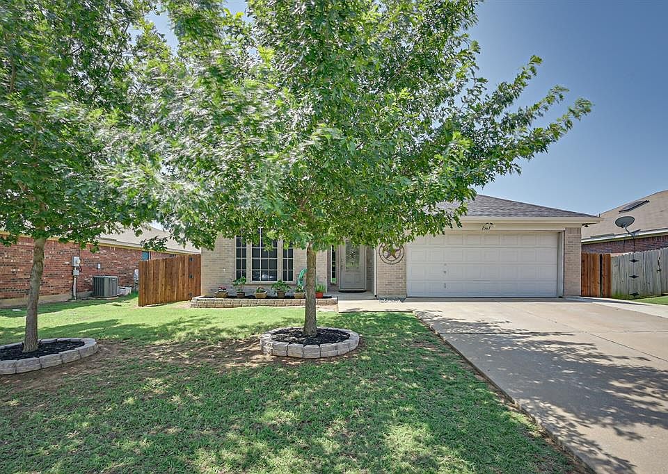 1st image of 1361 Meadowbrook Ln