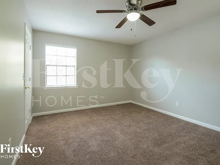 3129 Cedarbrook Ln — Photo 7