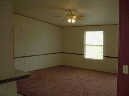 4th image of 101 Daytona Ln