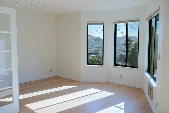 1063 Carolina St — Photo 3