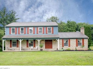 3221 Sourek Rd, Akron, OH 44333