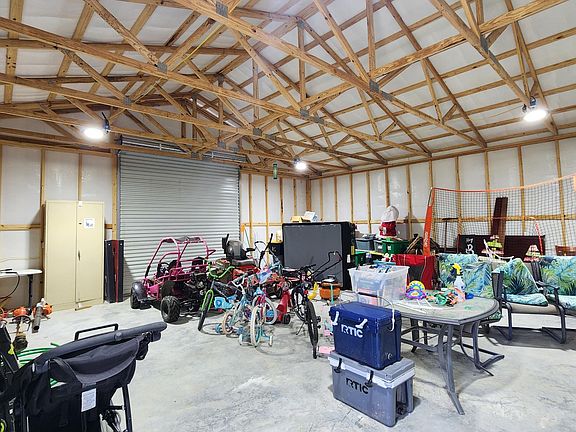 4th image of 1375 Private Road 54601