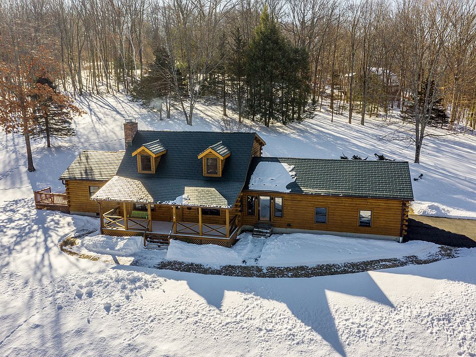 22 Tamarack Road