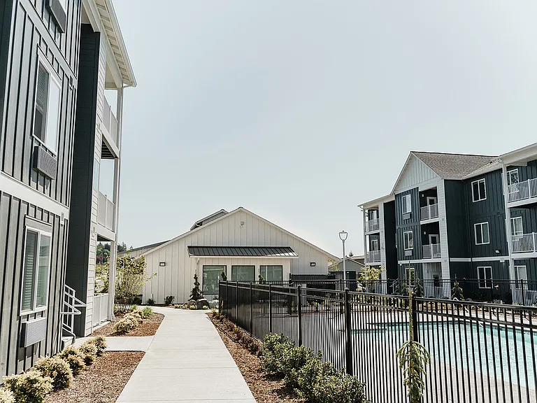 East Fork Commons — Photo 11