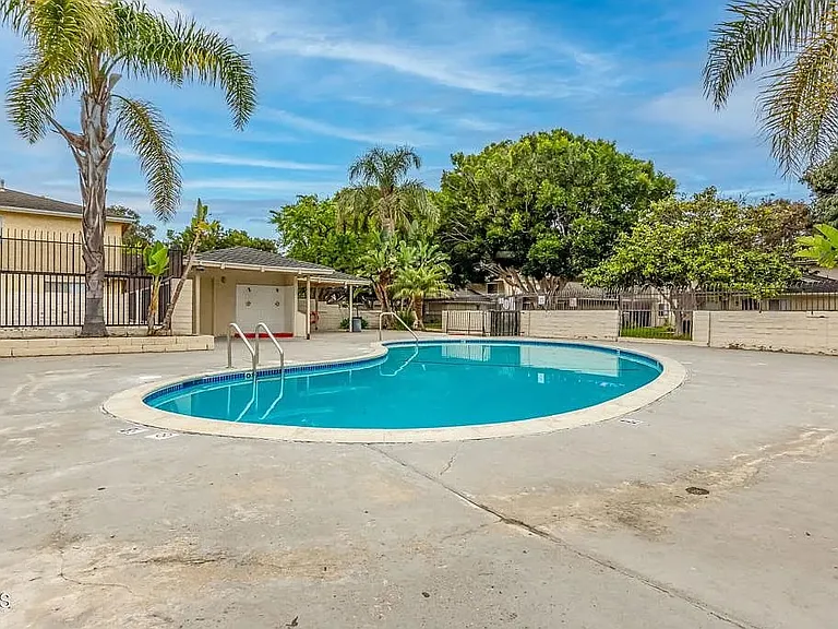 2603 N Yardarm Ave — Photo 18