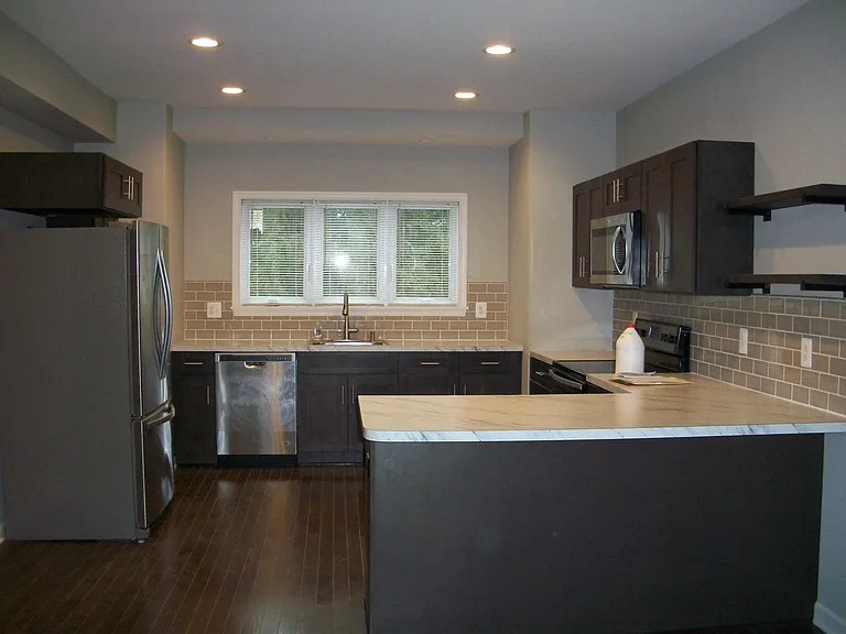 1602 Frederick Rd — Photo 4