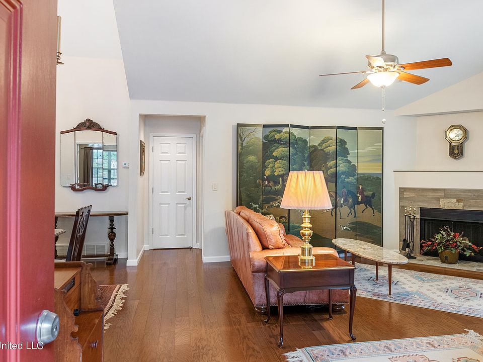 8841 Parkview Oaks Cir, Olive Branch, MS 38654 Zillow