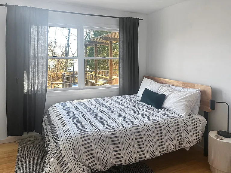 250 Pine Tree Ct — Photo 16