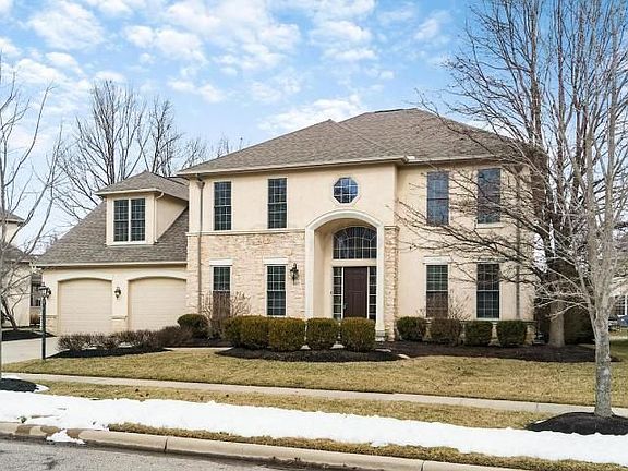 2nd image of 4405 Village Club Dr