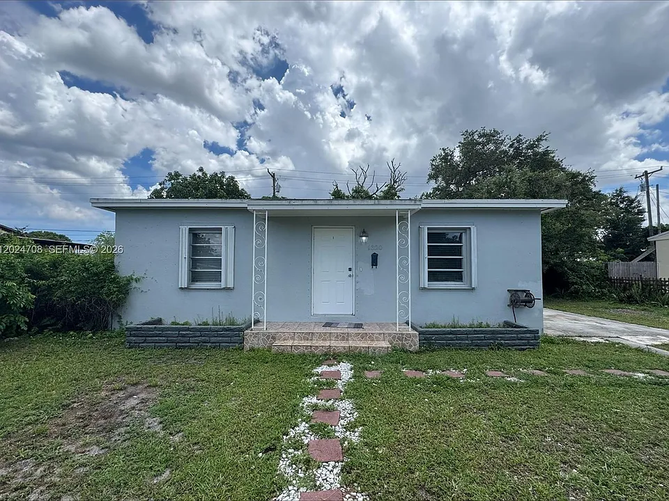 1320 NW 87th St