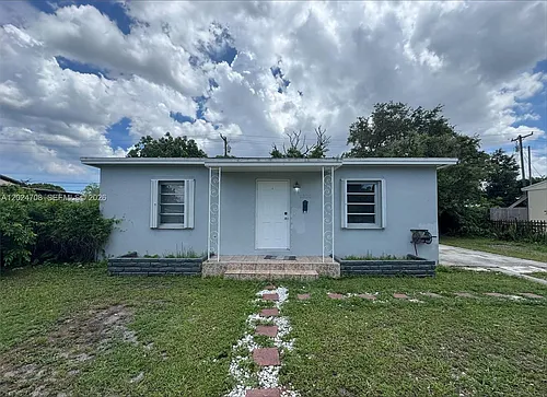 1320 NW 87th St Photo 1