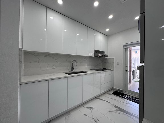 5th image of 300 E 4th Street #103
