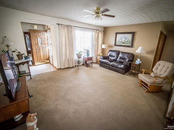 4th image of 113 Bel Air Dr