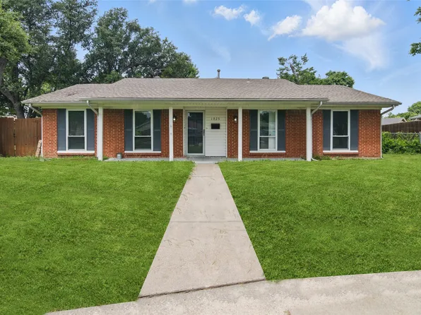1025 Briar Way, Garland, TX 75043