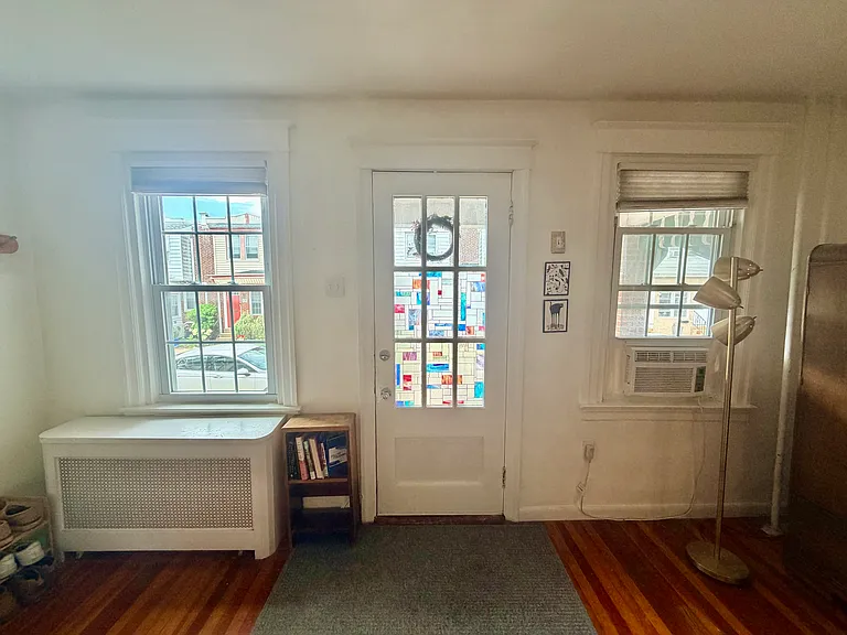 427 Naomi St — Photo 6