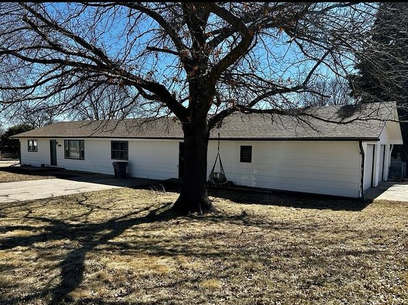 301 W Nile St