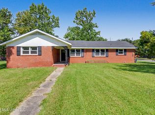 4330 Griffin St, Moss Point, MS 39563