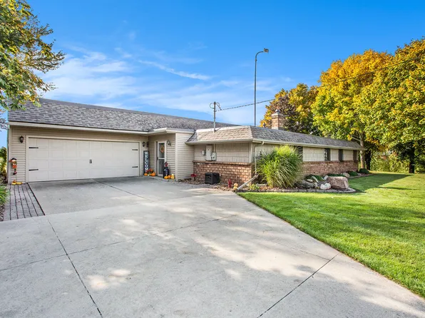 3142 Six Mile Rd NW, Grand Rapids, MI 49544
