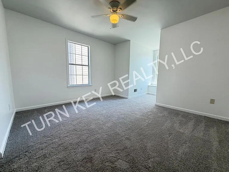 1458 Amberley Woods Cv — Photo 11