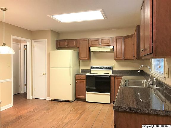 4th image of 2216 Southpark Blvd SW