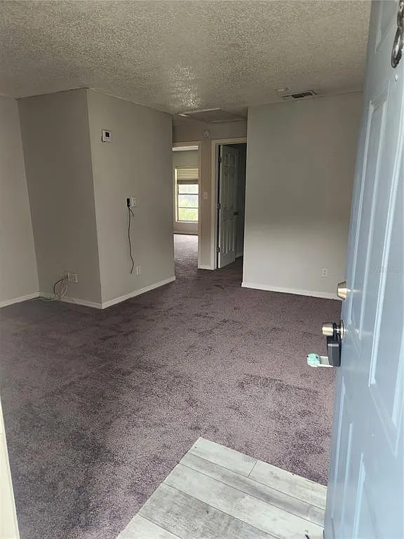 2 bed, 1.0 bath, 704 sqft, $1,195 — Photo 2