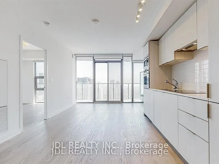 11 Wellesley St W #3401 — Photo 3